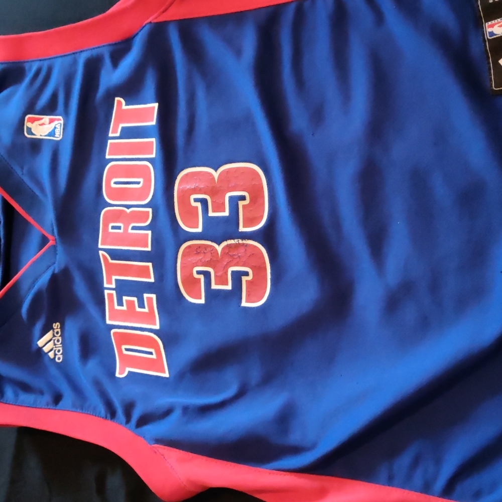 Adidas, NBA Blue and Red good condition pistons.